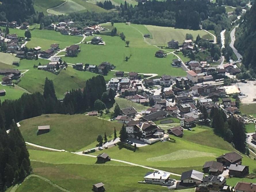 Gast- Und Ferienhof Christler Tux Exterior foto